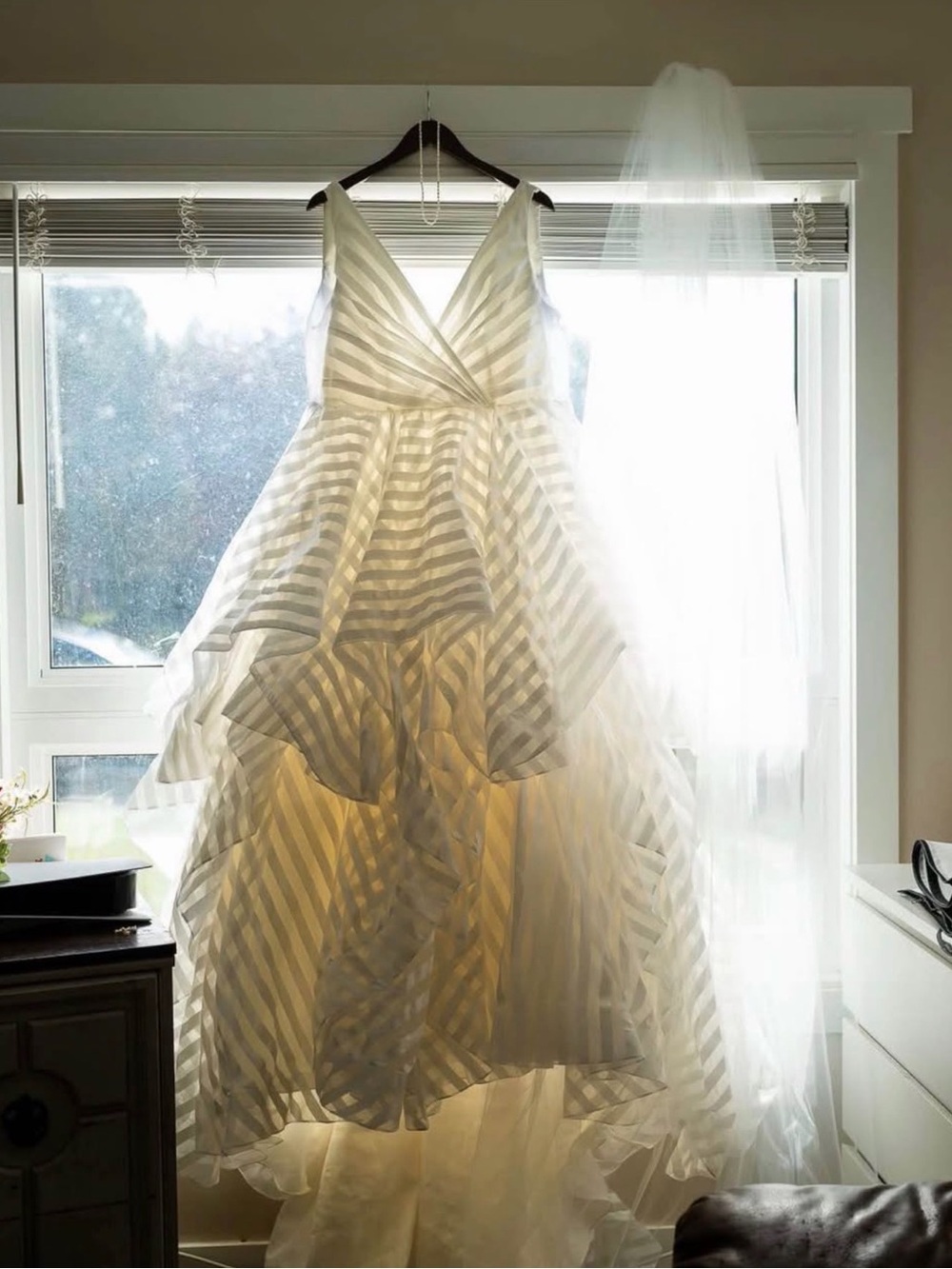 Elegant White Striped V-Neck Wedding Dress